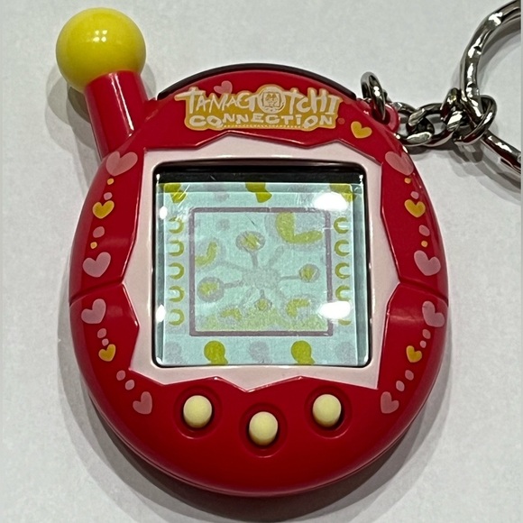 Tamagotchi Connection v4 - Hearts - Picture 1 of 4